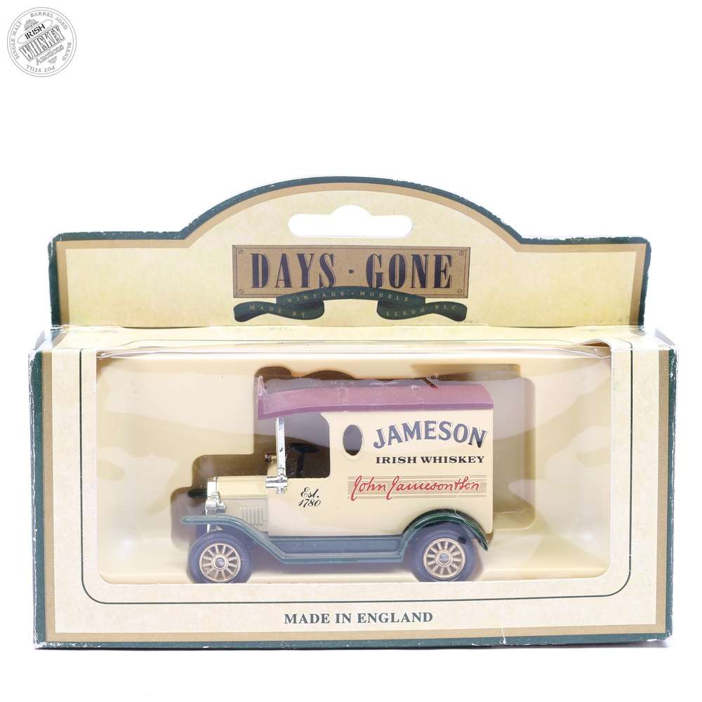 65611845_Jameson_Days_Gone_Model_and_Stand-2.jpg