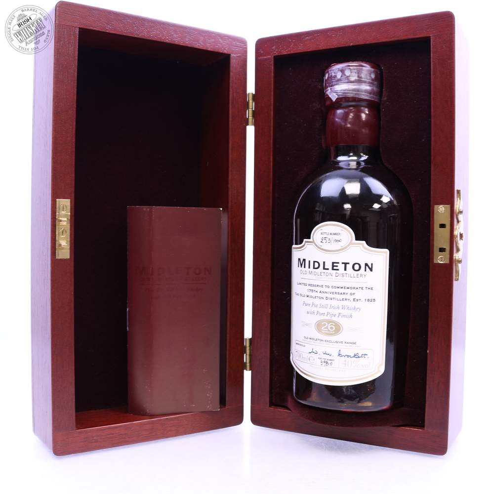 65688315_Midleton_26_Year_Old_Limited_Edition_Port_Pipe_Finish-5.jpg