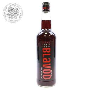 1815620_Blavod_Pure_Black_Vodka-1.jpg
