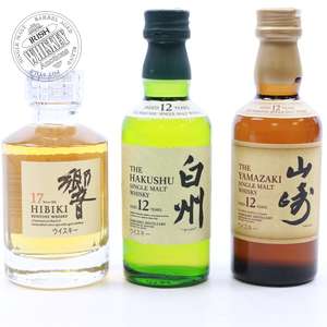 1817945_Miniature_Japanese_Whiskies_Set-1.jpg