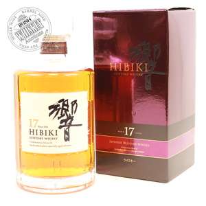 65587824_Hibiki_Suntory_Whisky_17_Year_Old-1.jpg