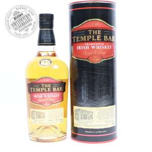 65589075_The_Temple_Bar_Traditional_Irish_Whiskey-1.jpg
