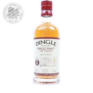 65595731_Dingle_Single_Malt_Cask_Strength_Whisky_&_Rum_Aan_Zee_Festival-1.jpg