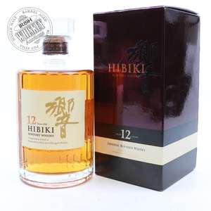 65598962_Hibiki_12_Year_Old_Suntory_Whisky-1.jpg