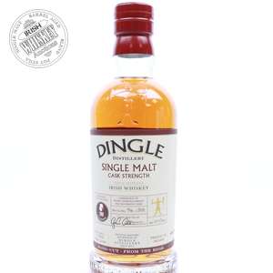 65606230_Dingle_Single_Malt_Cask_Strength_Whisky_&_Rum_Aan_Zee_Festival-1.jpg