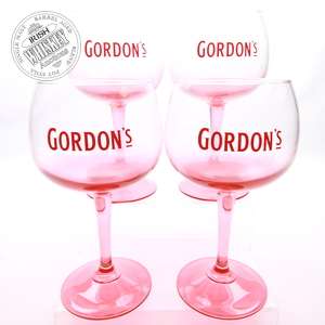 65606520_Gordans_Pink_Gin_Glasses-1.jpg