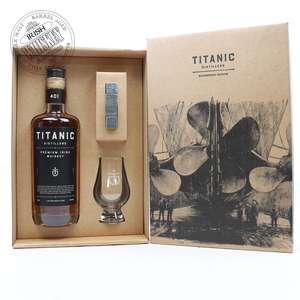 65607970_Titanic_Distillers_Collectors_Edition-1.jpg
