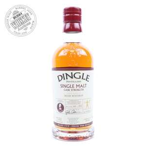 65609506_Dingle_Single_Malt_Cask_Strength_Whisky_and_Rum_Aan_Zee_Festival-1.jpg
