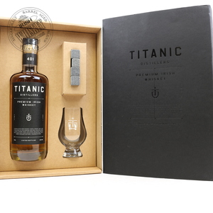 65611292_Titanic_Distillers_Collectors_Edition-1.jpg