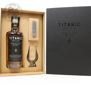 65611636_Titanic_Distillers_Collectors_Edition-3.jpg