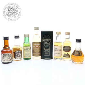 65622107_Miniature_Whisky_Whiskey_Collection-1.jpg