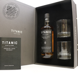 65640299_Titanic_Distillers_Companion_Gift_Set-1.jpg