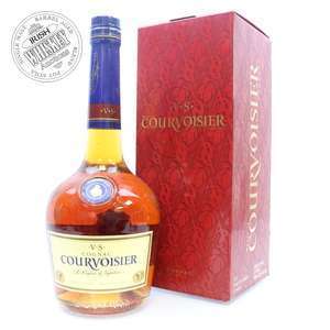 65649110_Courvoisier_VS_Cognac-1.jpg