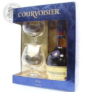 65649385_Courvoisier_V_S__Cognac_1990s_Gift_Set-1.jpg