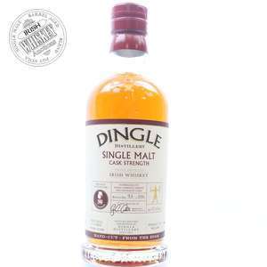 65649715_Dingle_Single_Malt_Cask_Strength_Whisky_and_Rum_Aan_Zee_Festival-1.jpg