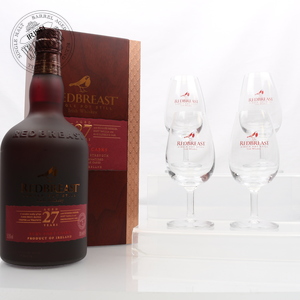 65651423_Redbreast_27_Year_SPS_Ruby_Port_Casks_B2_with_Glasses-1.jpg