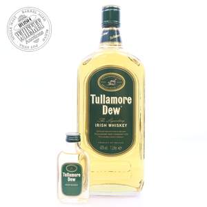 65666982_Tullamore_Dew_The_Legendary_Triple_Distilled_with_Miniature-1.jpg
