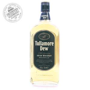 65667051_Tullamore_Dew_The_Legendary_Triple_Distilled-1.jpg