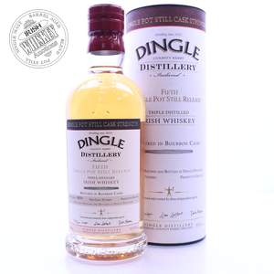 65674806_Dingle_Single_Pot_Still_Cask_Strength_B5_Bottle_No__899-1.jpg