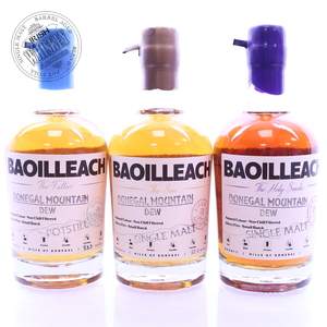 65682090_Set_of_3_Baoilleach__Whiskey_Trio__The_Father,_The_son_and_The_Holy_Smoke-1.jpg