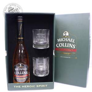 65686632_Michael_Collins_Blended_Irish_Whiskey_Gift_Set-1.jpg