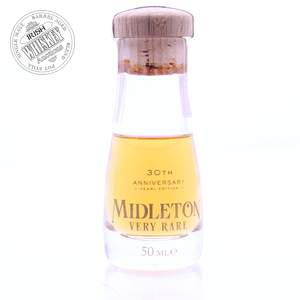 65689245_Midleton_30th_Anniversary,_Miniature_Bottle-2.jpg