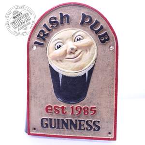65695097_Hand_painted_Cast_Iron_Irish_Pub_Guinness_Wall_Plate-1.jpg