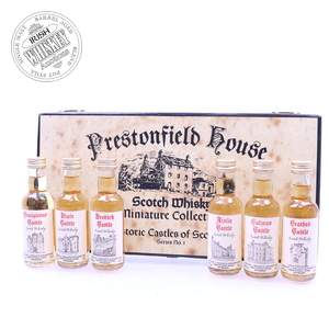 65695233_Prestonfield_House_Scotch_Whisky_Miniature_Collection-1.jpg