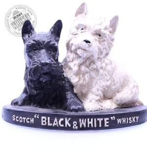 65698037_Black_and_White_Scotch_Whisky_Dogs_Wooden_Figurine-1.jpg