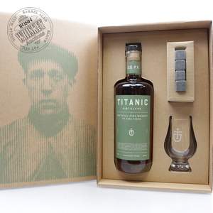 65701814_Titanic_Distillers_05_PX_Whiskey_Box_Set-1.jpg