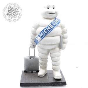 65702549_Cast_Iron_Michelin_Man_Figurine-1.jpg