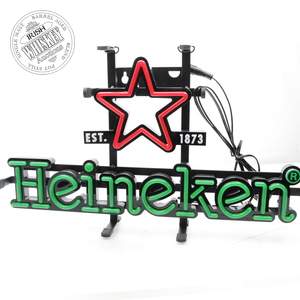 65706618_Heineken_Neon_Sign-1.jpg