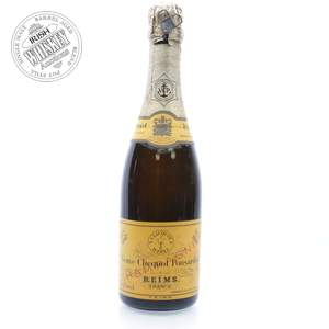 65709572_1947_Veuve_Clicquot_Ponsardin_Champagne_Dry-2.jpg