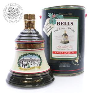 65720546_Bells_Christmas_Decanter_1989-1.jpg