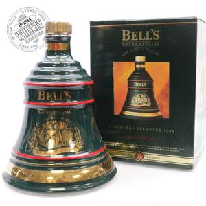 65720567_Bells_8_Year_Old_Christmas_Decanter_1994-1.jpg