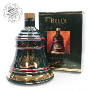 65720576_Bells_8_Year_Old_Christmas_Decanter_1992-1.jpg